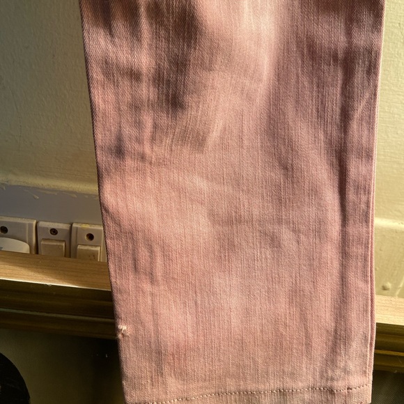 Guess jeans.Waist - 30 -Low waist jeans. It’s for skinny legs. - Picture 6 of 10